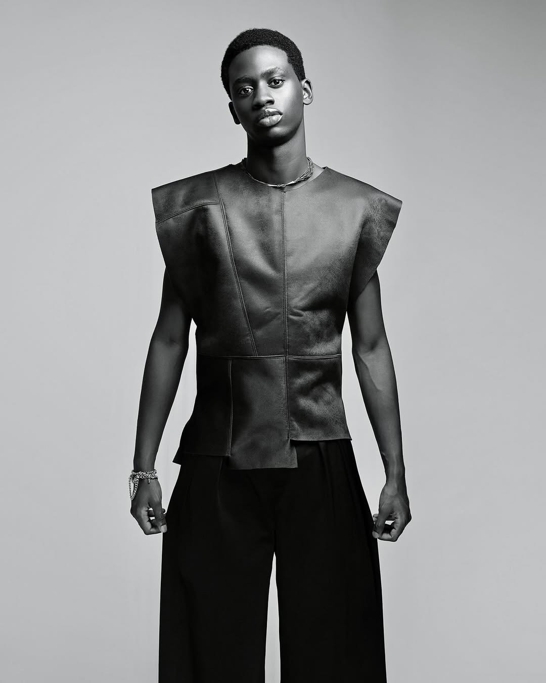 Vanity Teen |  Dec. 25