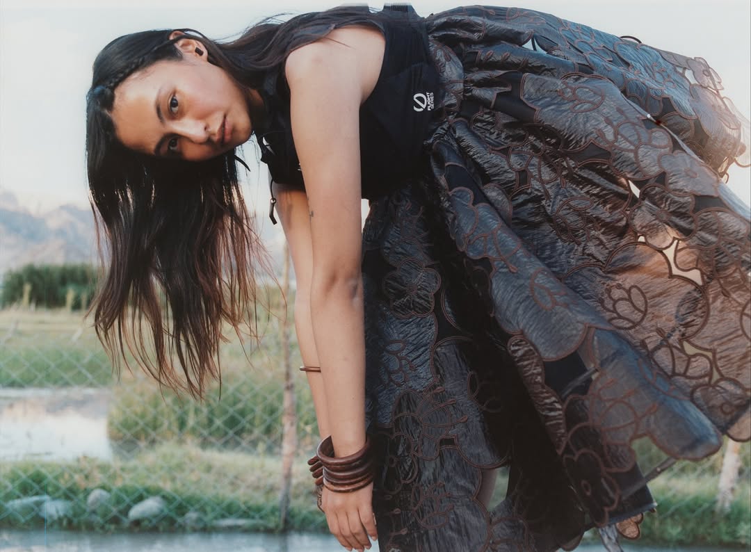 A Magazine Curated By |  Nov. 25