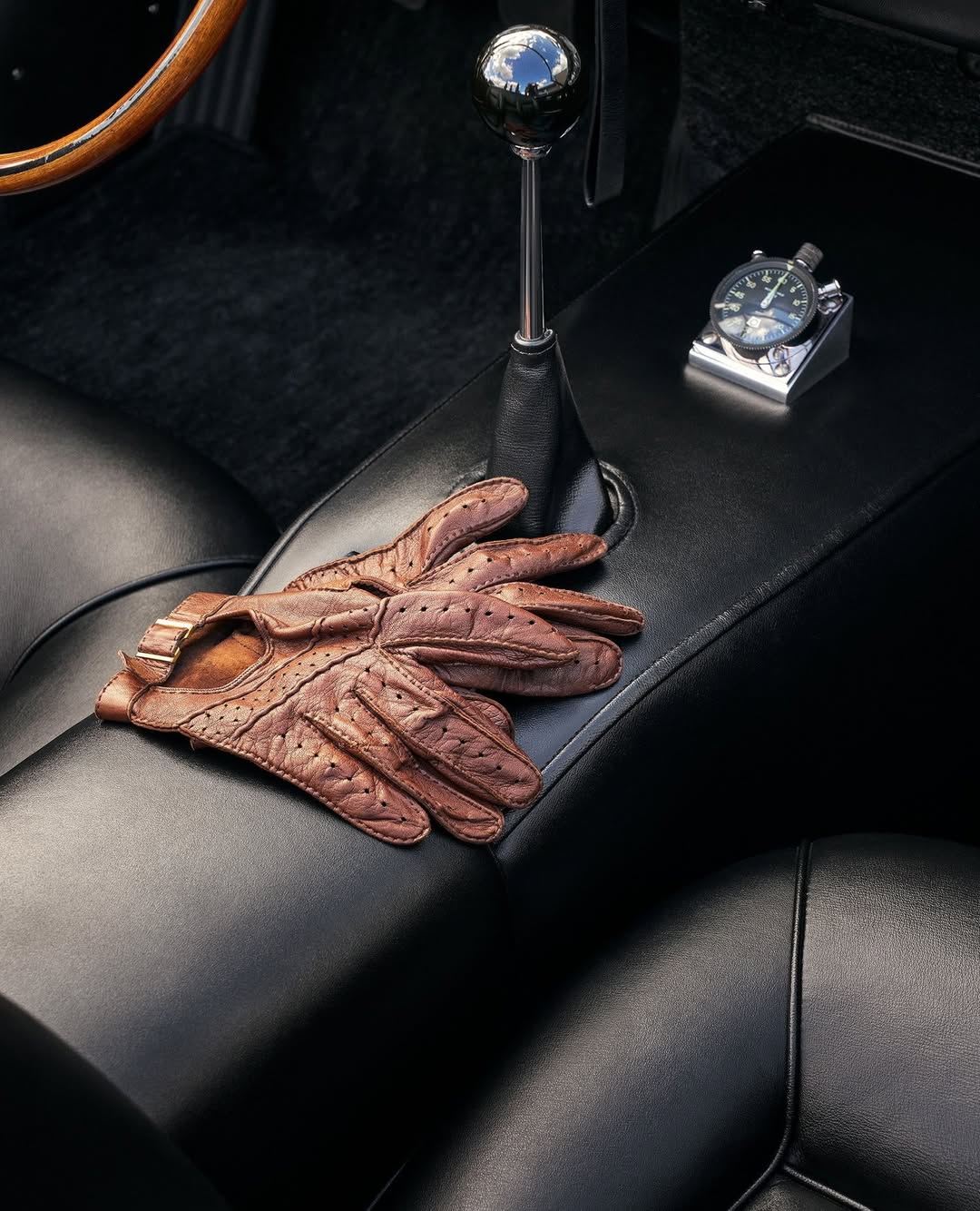 Magneto Magazine |  Nov. 25