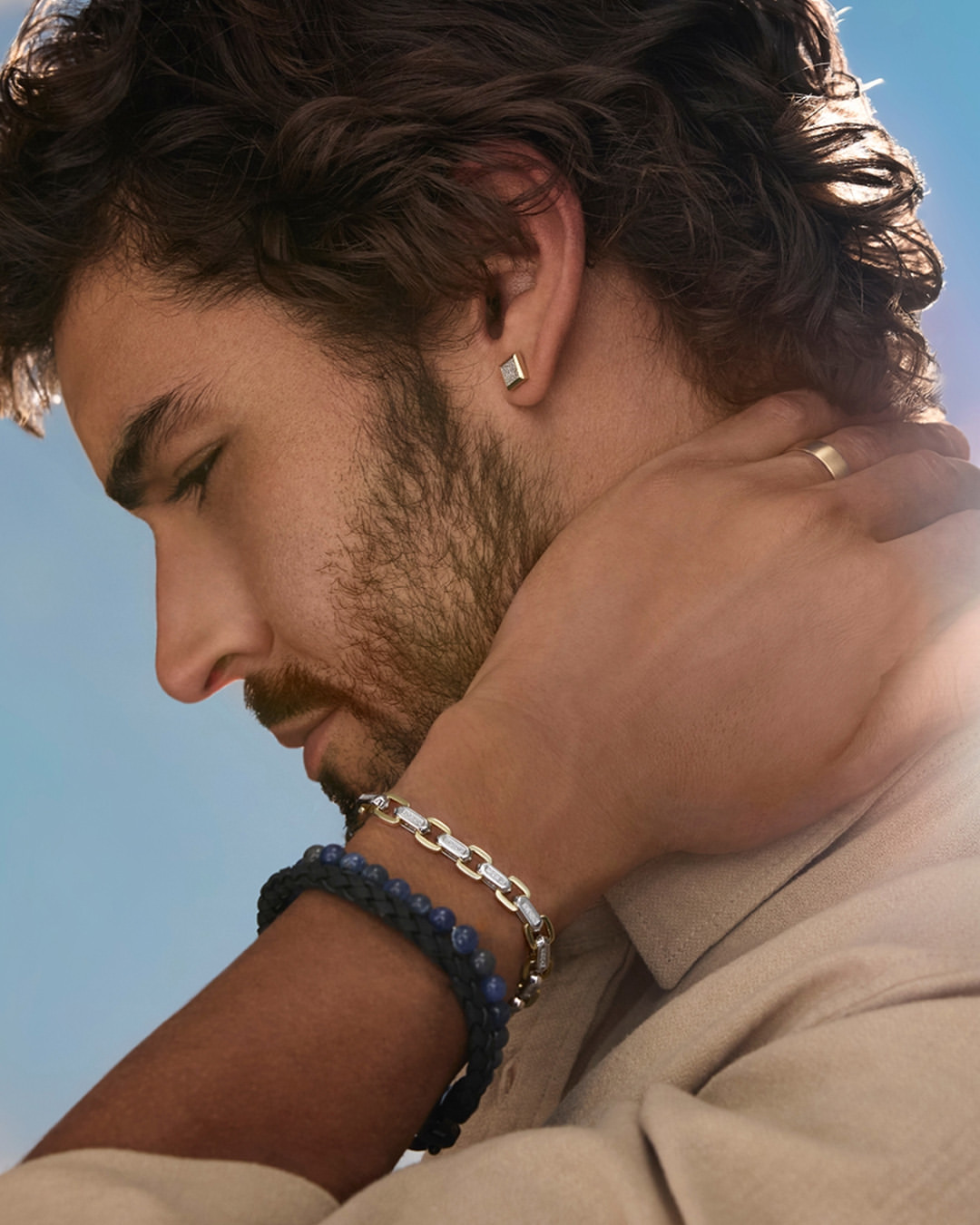 Sun-kissed shine, studio-crafted skies.⁠