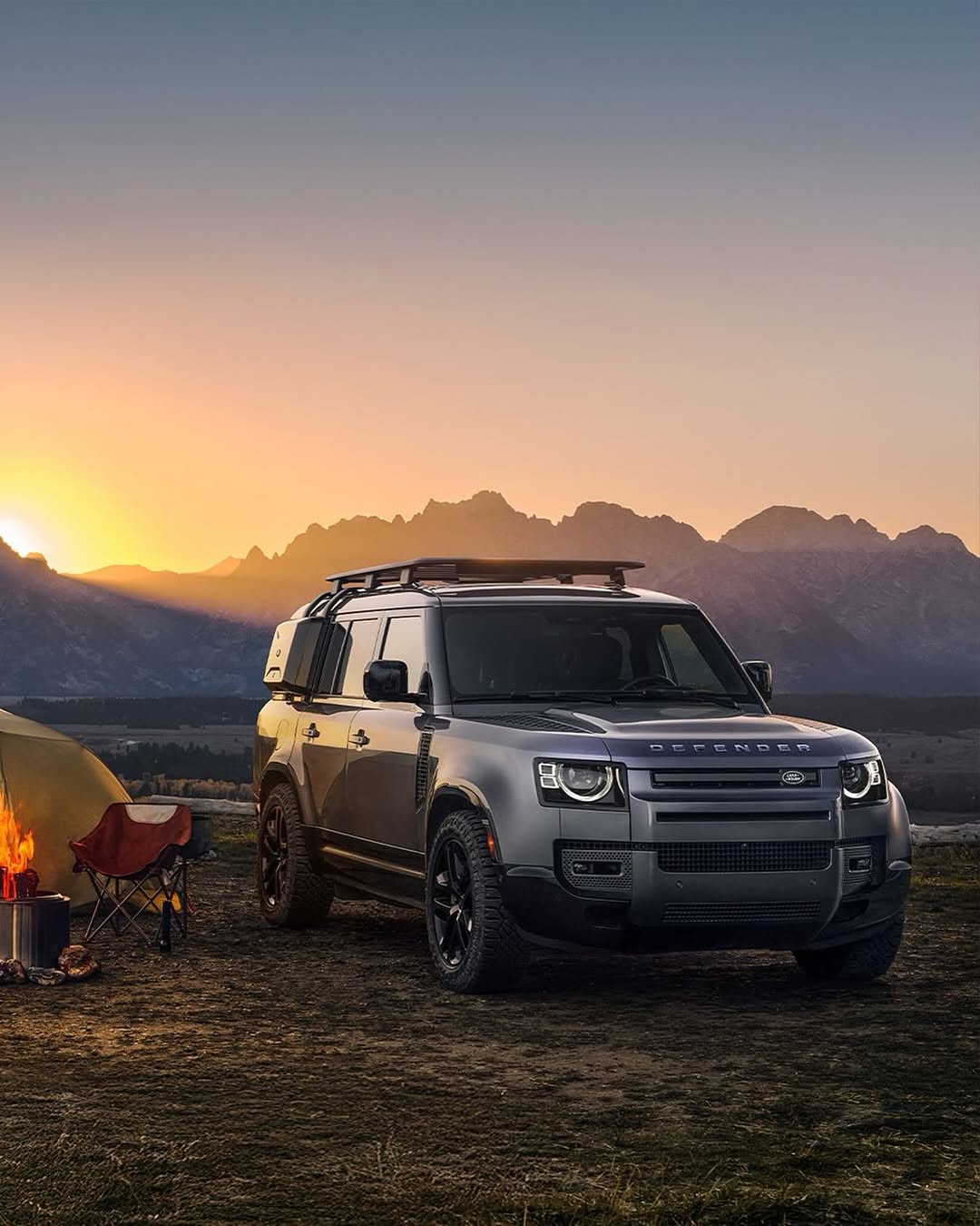 Range Rover |  Aug. 25