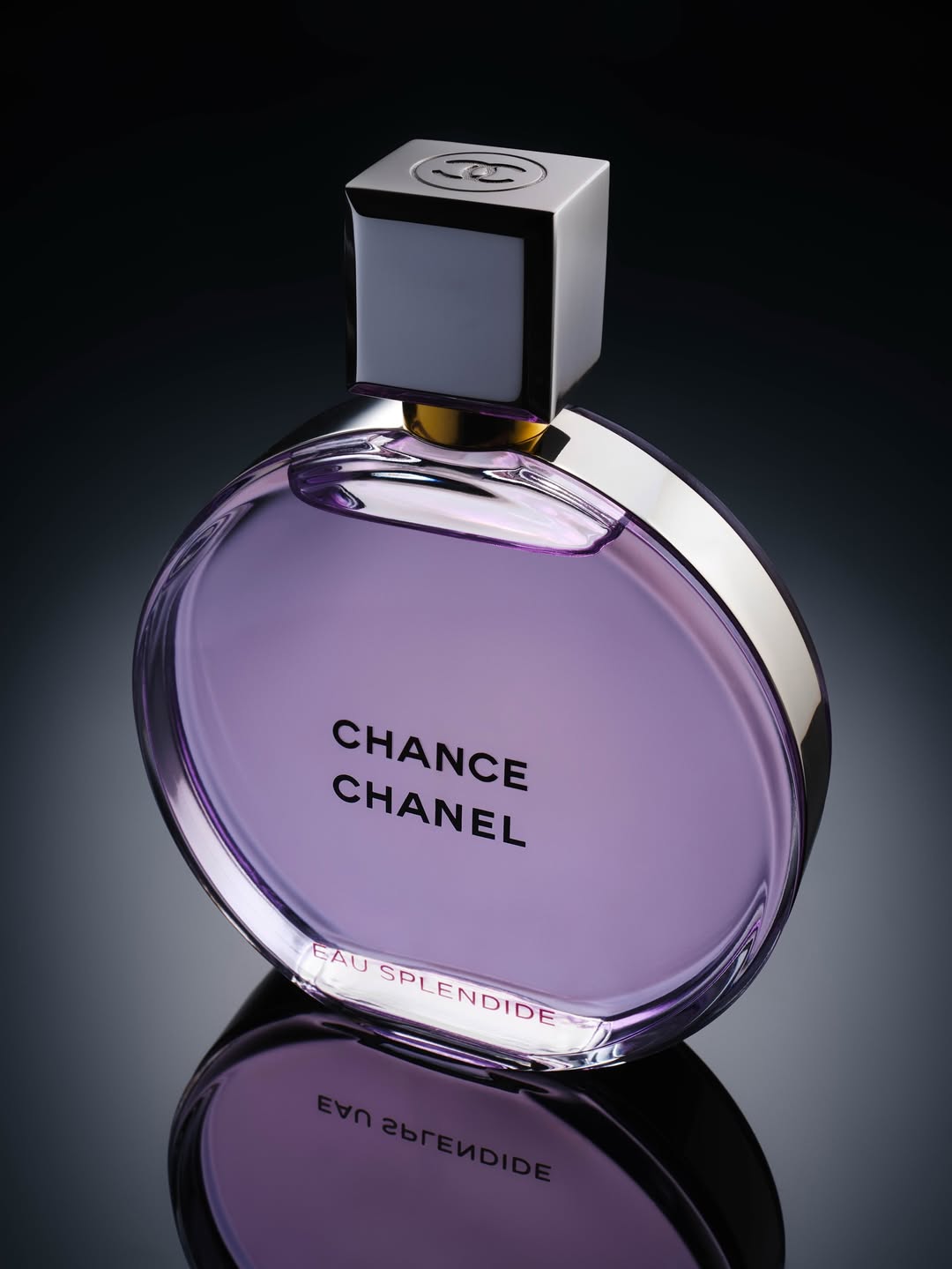 V Magazine |  Oct. 25