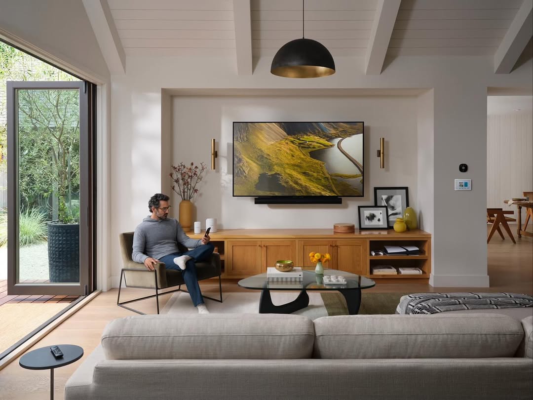 Noah Webb X eero