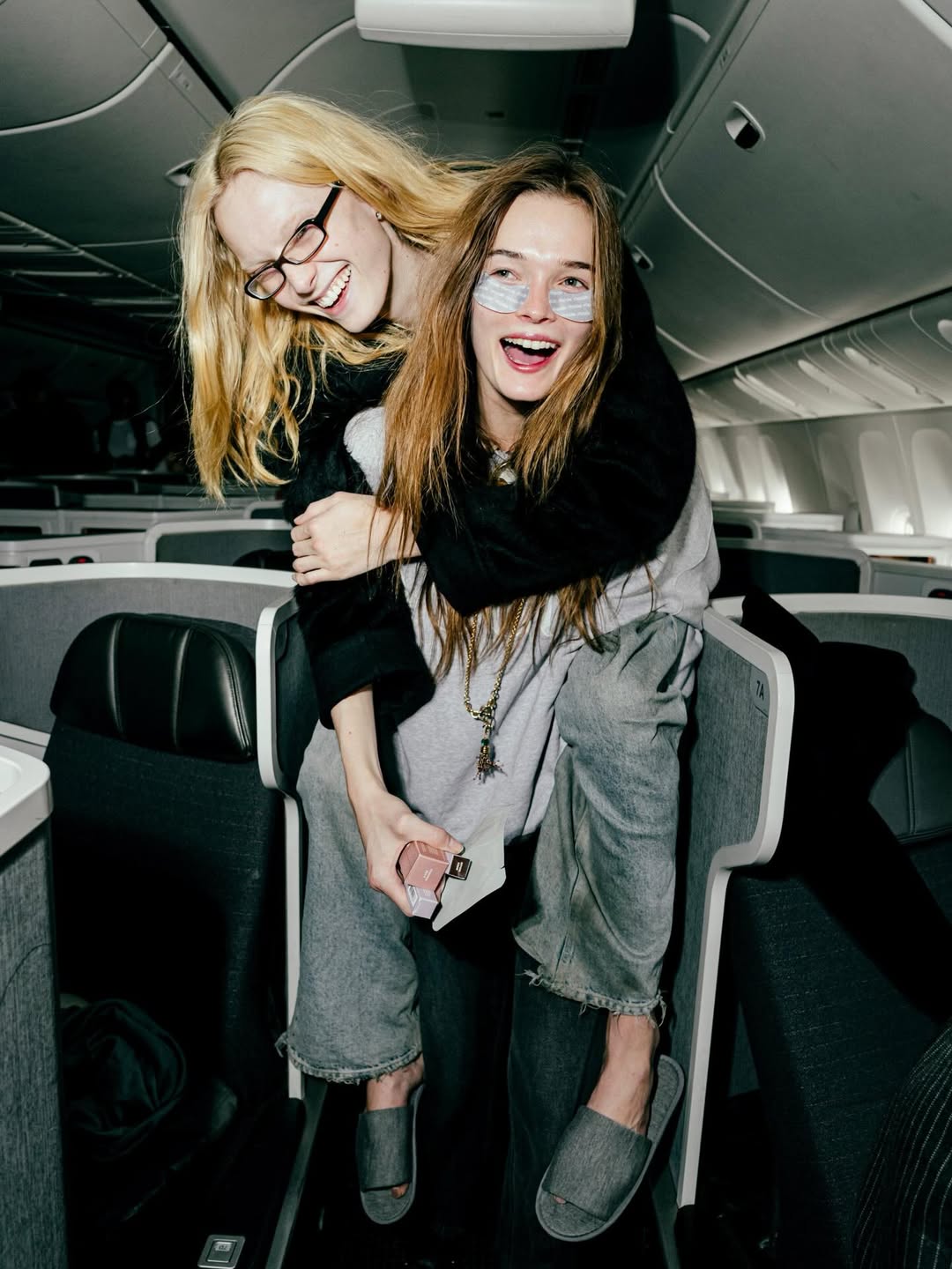 Vogue International |  Dec. 25