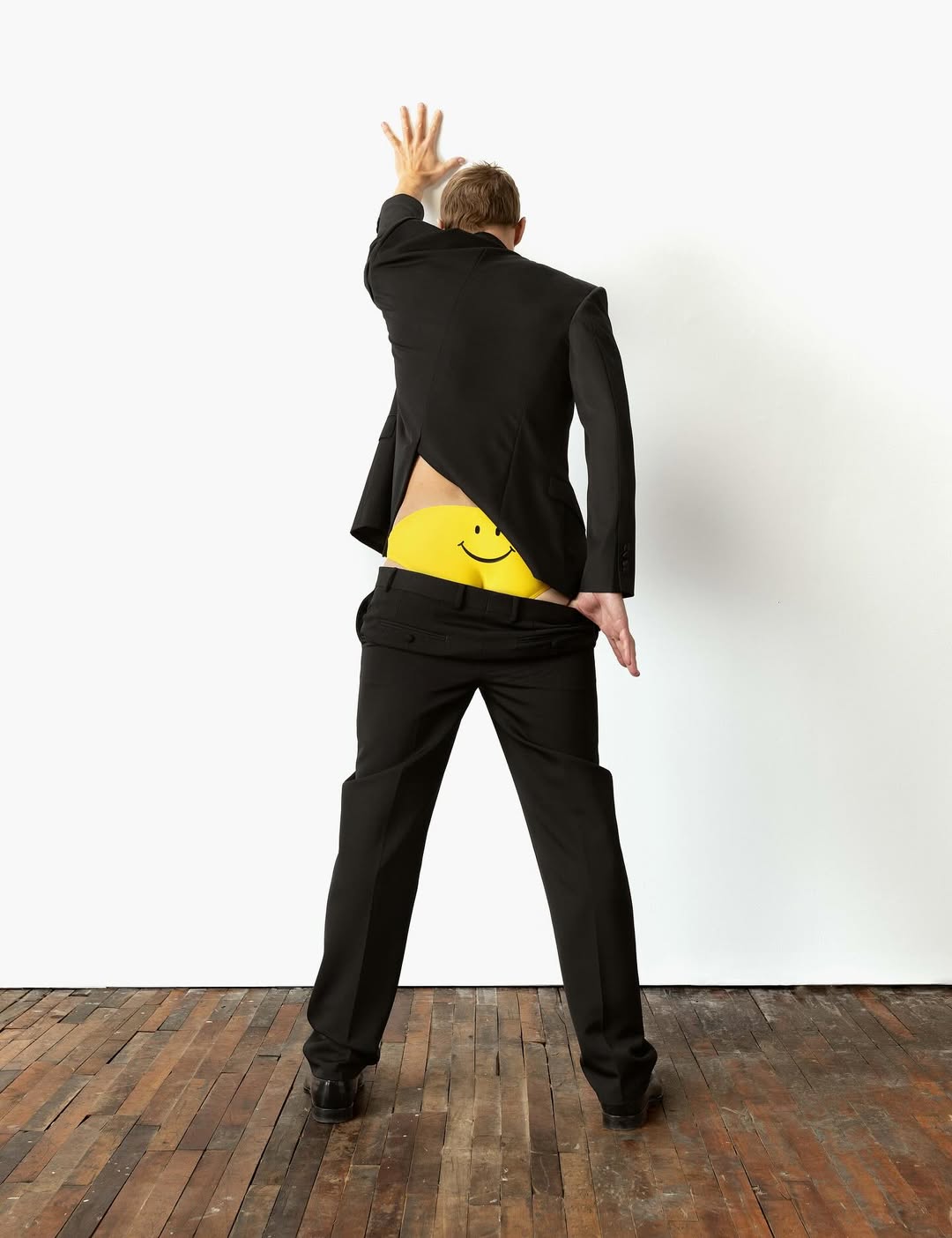 Dust Magazine |  Dec. 25