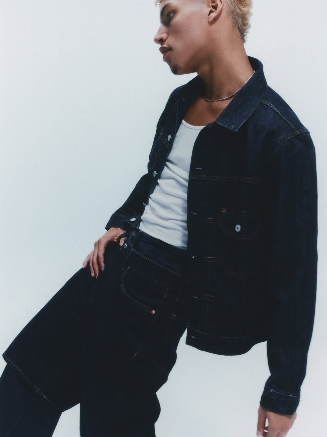 Gap |  Sep. 25