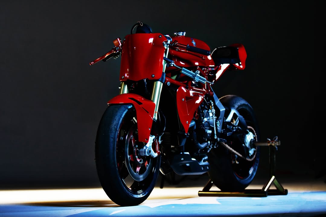 Deus Ex Machina |  Oct. 25