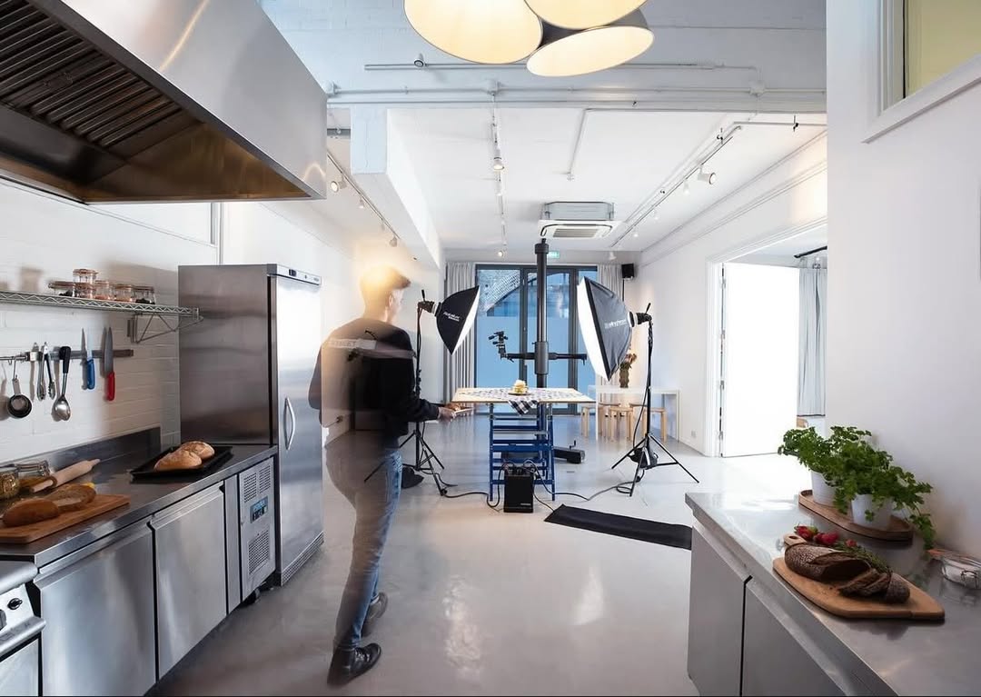 Take a look around Studio 5a 