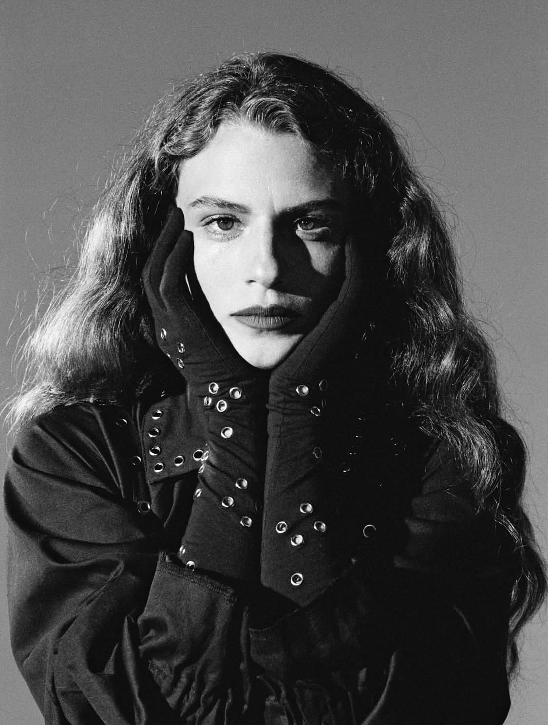Lauren Perrin x Camille Vivier • Studio 1