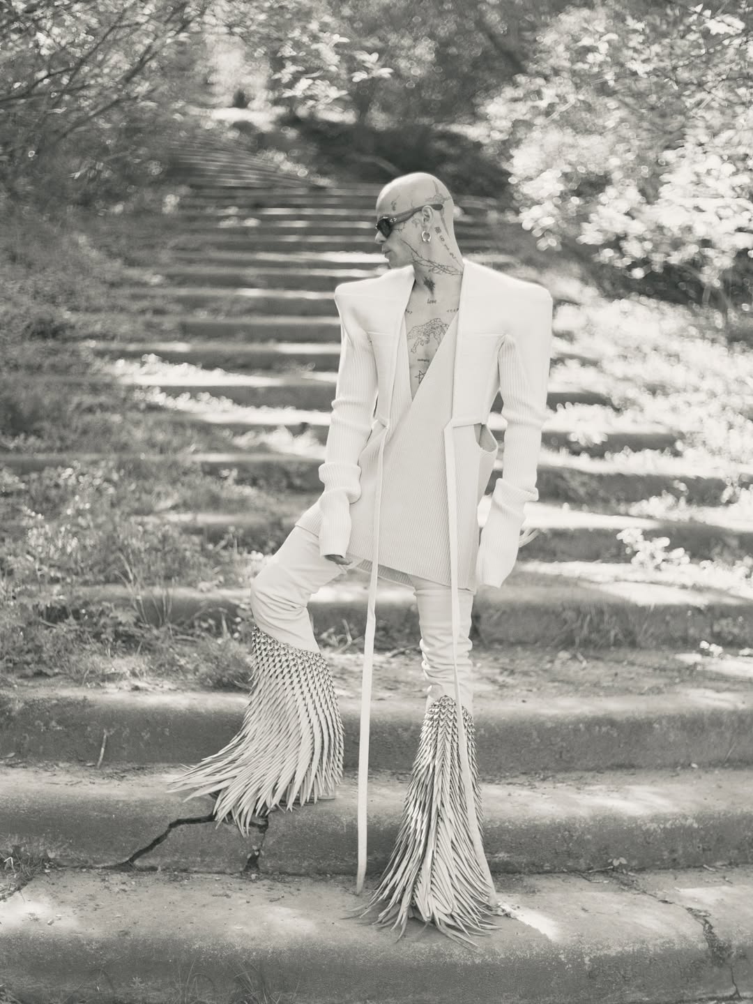 Purple Fashion Magazine |  Sep. 25