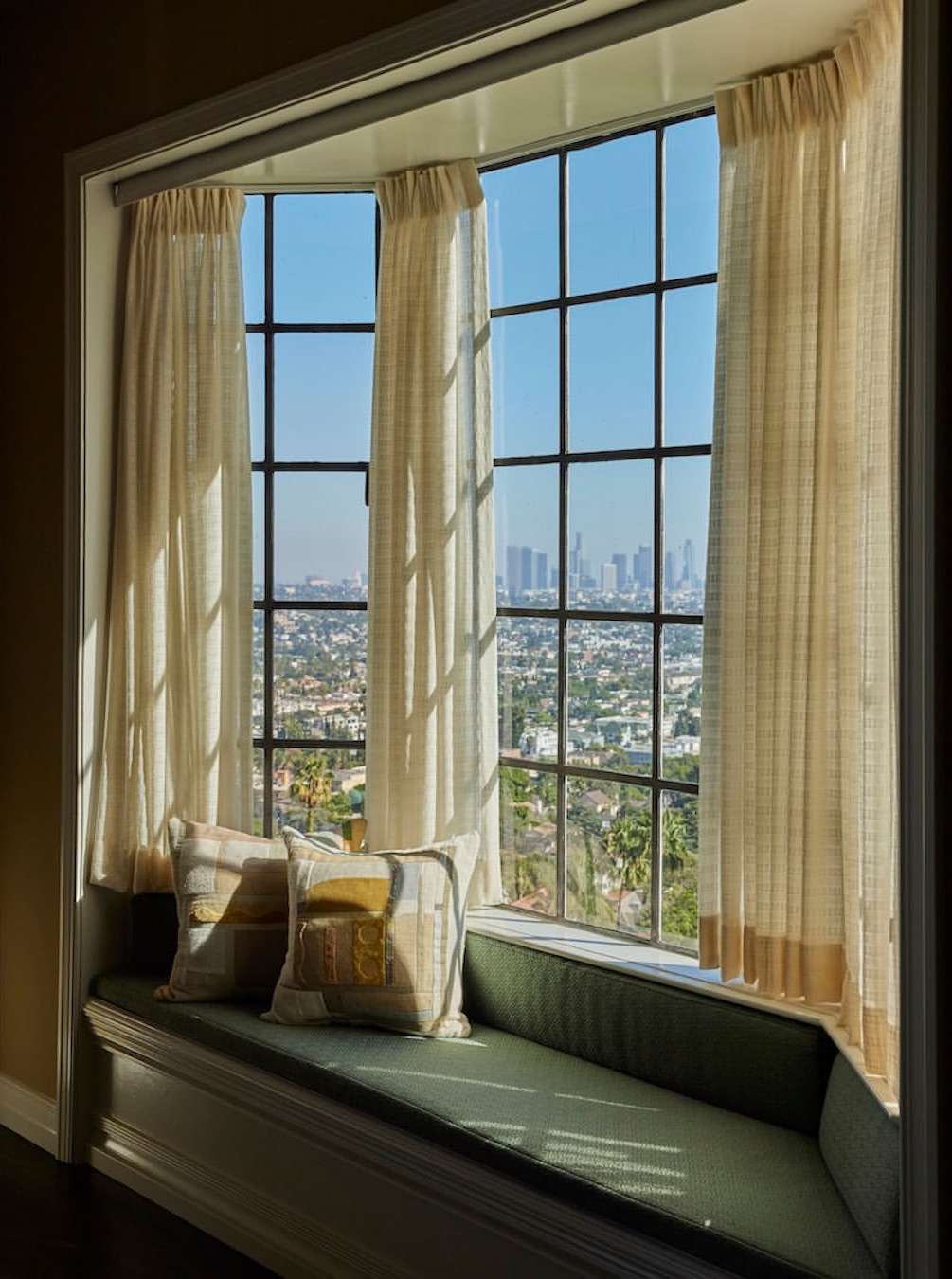 slider image