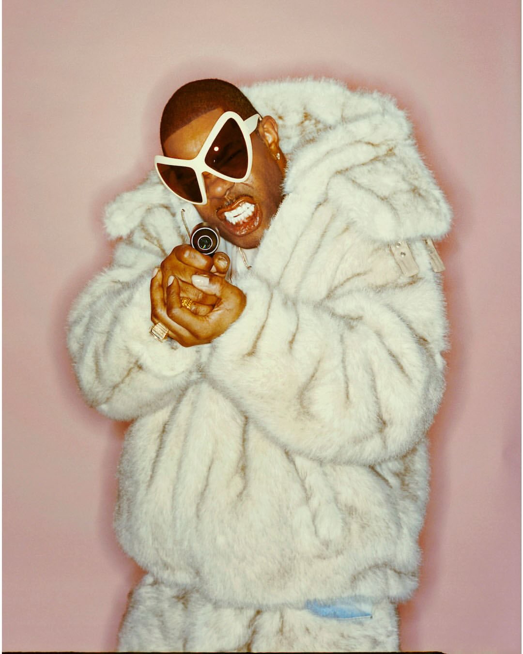 Ladygunn Magazine |  Dec. 25