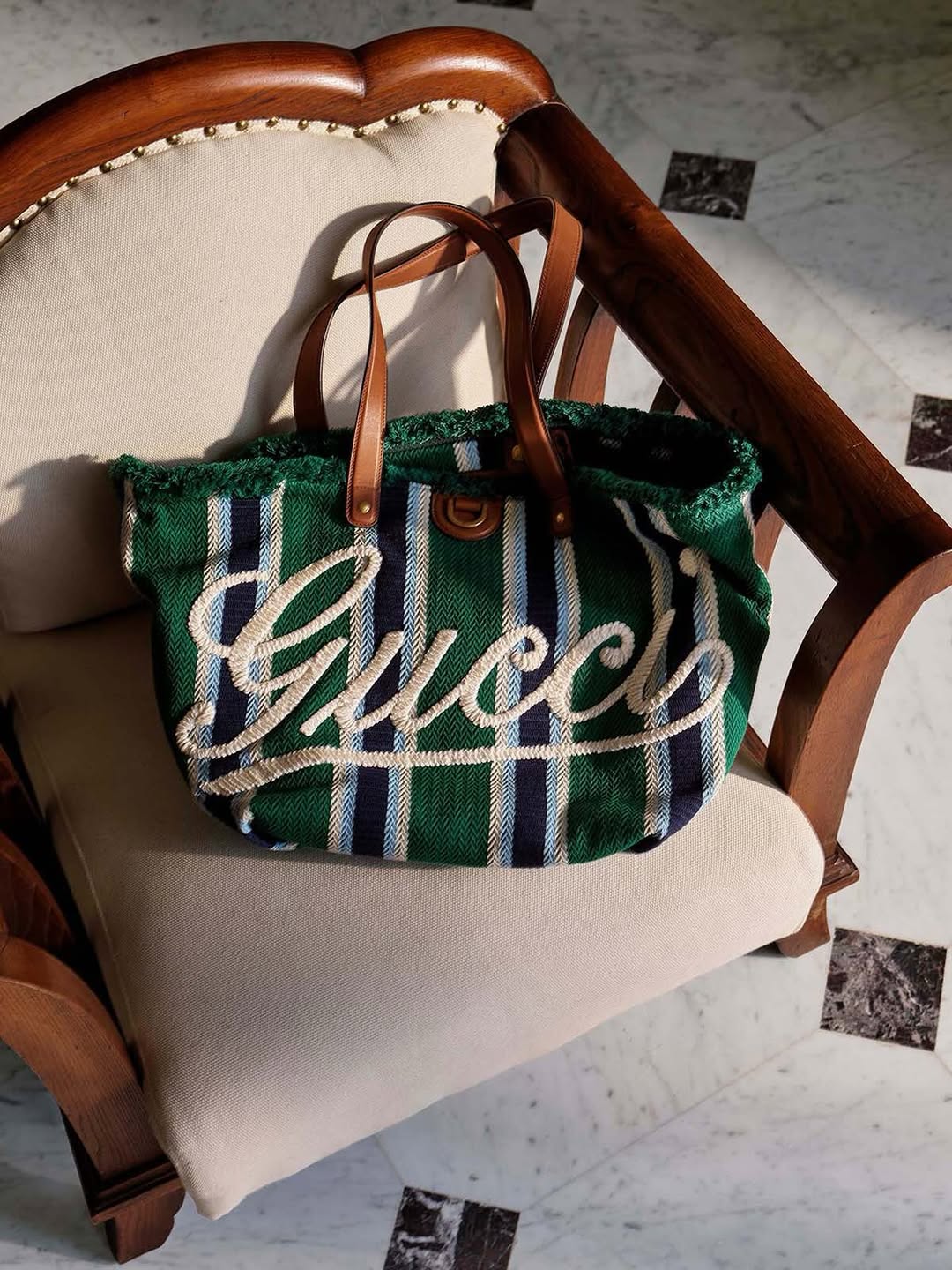 Finishing by TOUCH
for GUCCI Lido 25
shot by PETER...