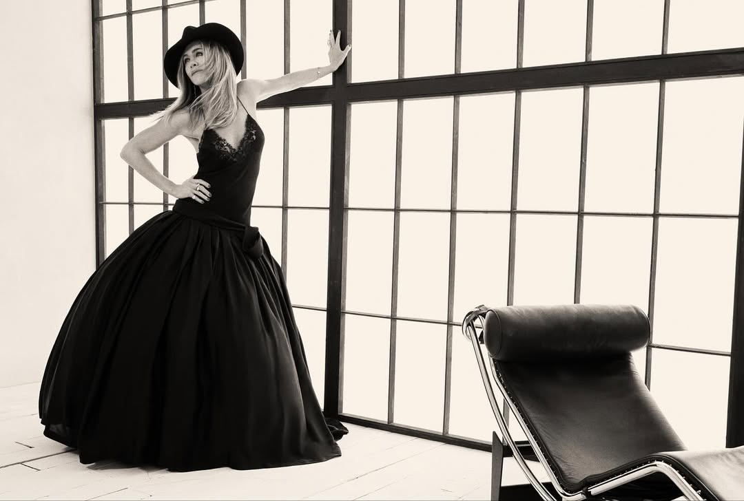 @bazaaruk x @jenniferaniston