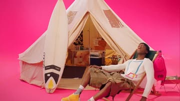 LOEWE |  Aug. 25
