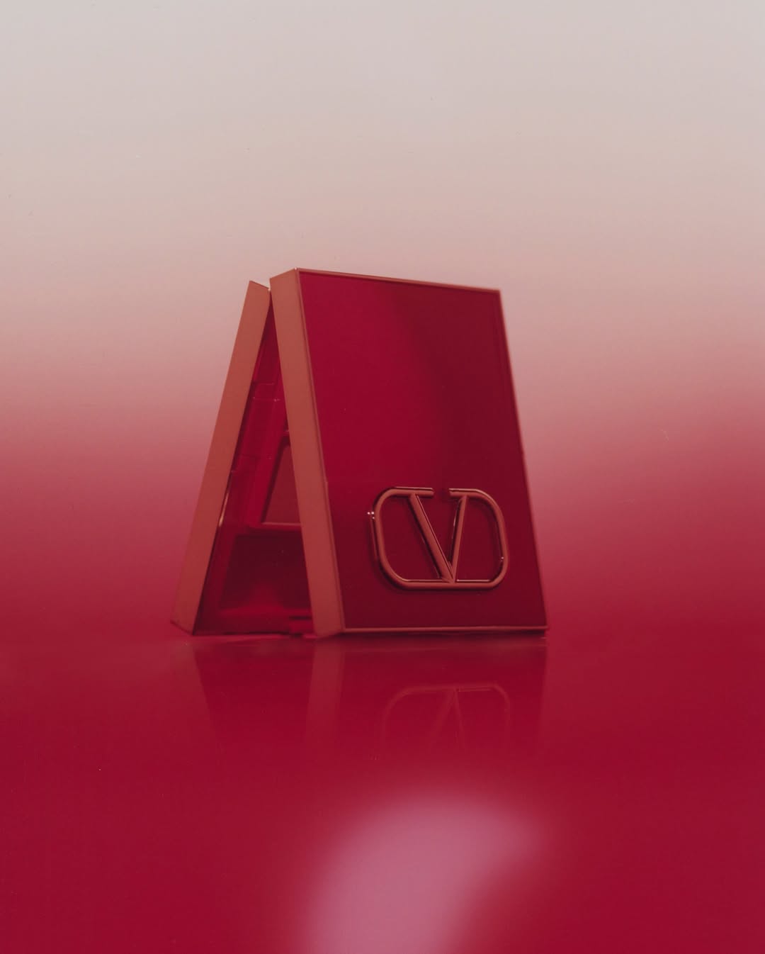 Tais Sirote X Puss Puss Magazine