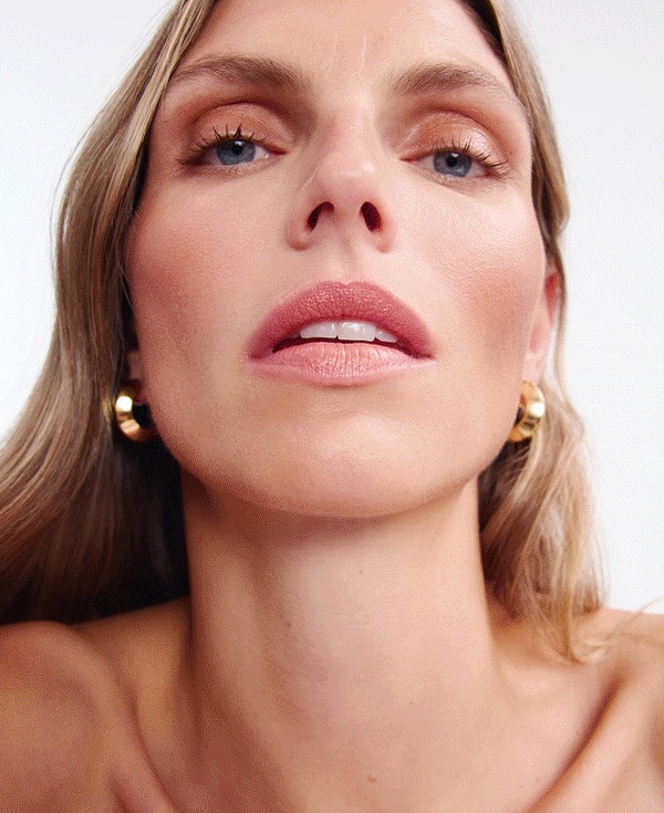 Bloomingdale's |  Dec. 25