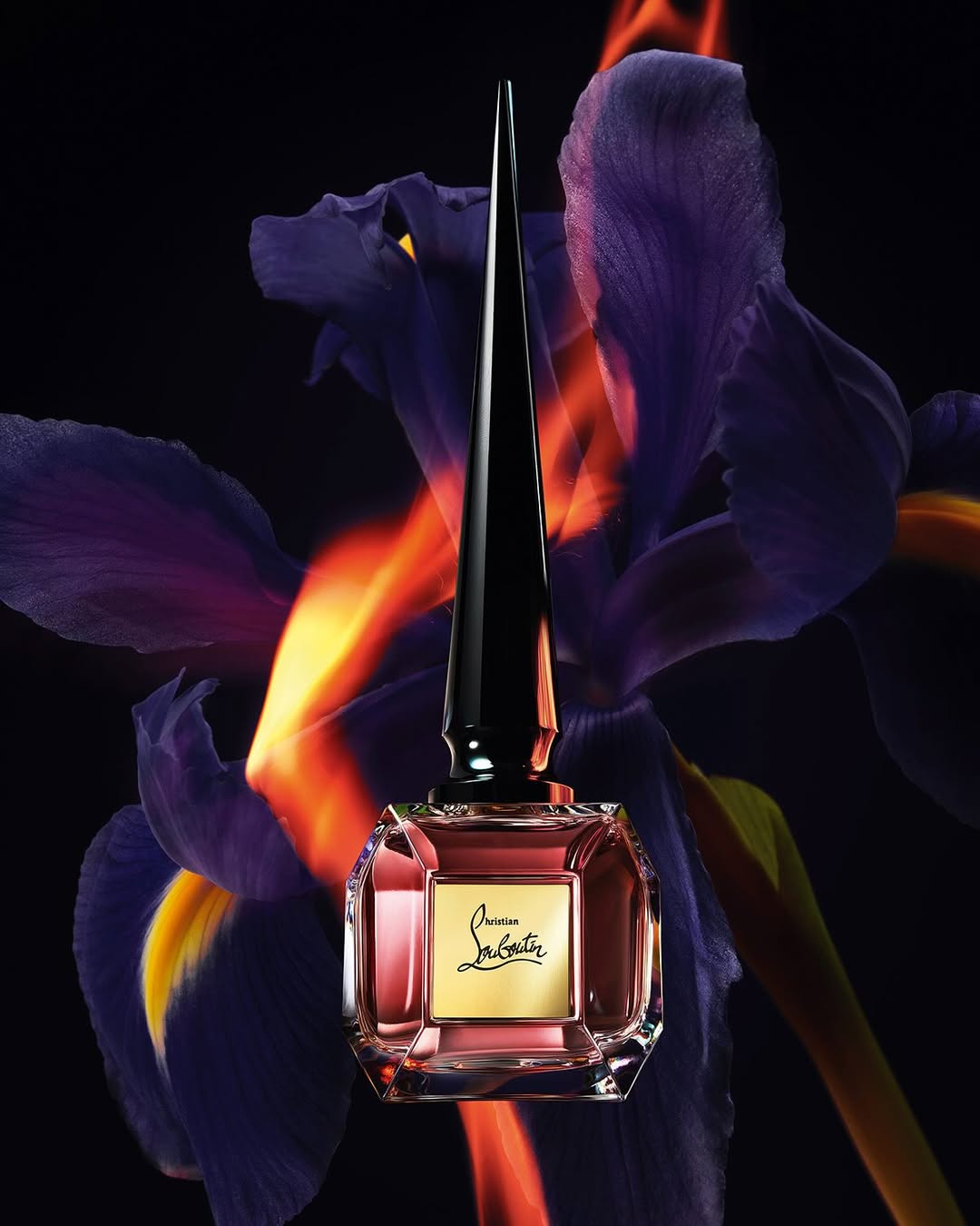 FÉTICHE @christianlouboutinbeauty 