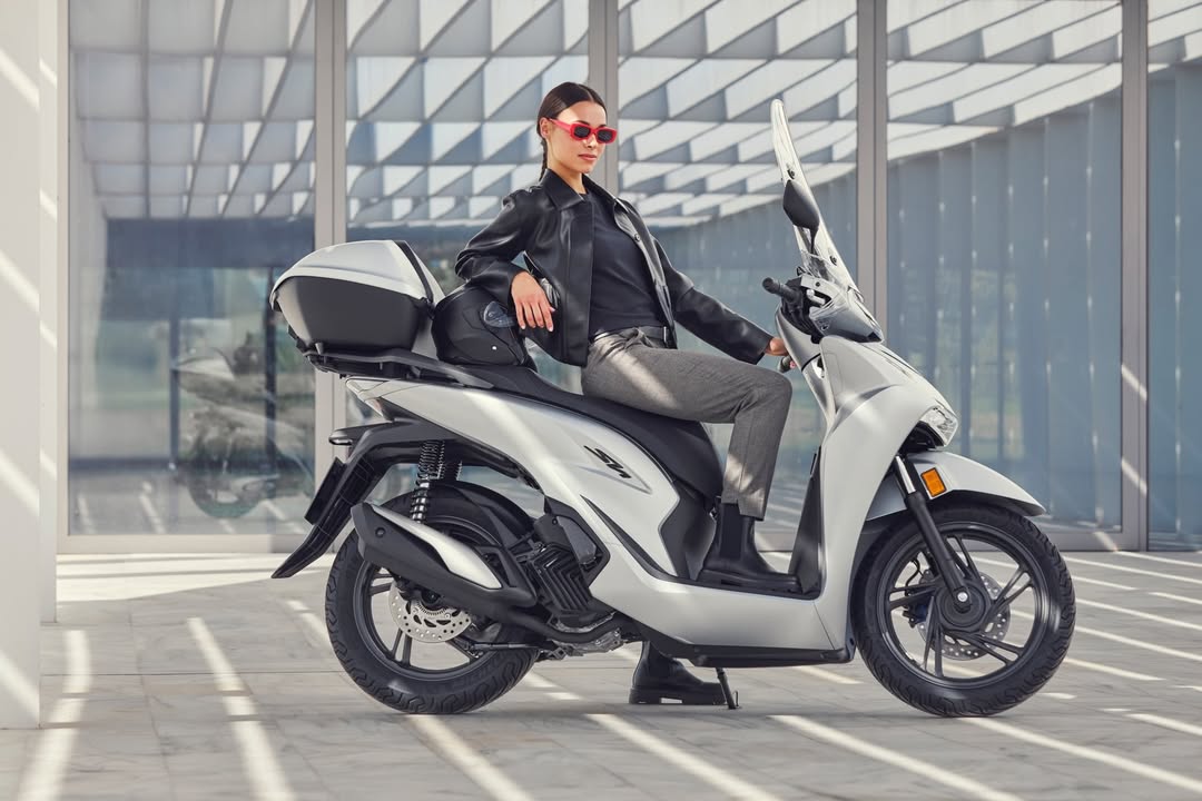 Honda (UK) Motorcycles |  Dec. 25